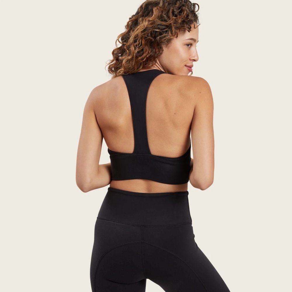 Brand New Aura Racerback Sports Bra Size M